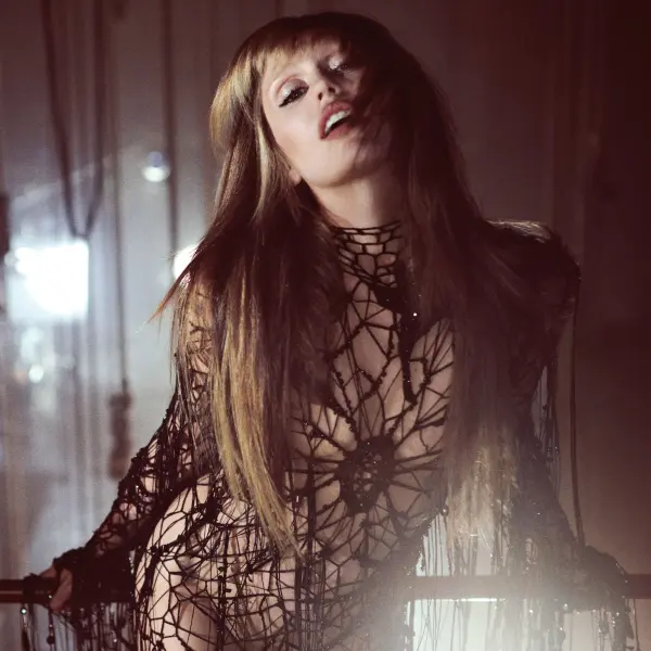 MM News Musiknews Miley Cyrus 3 Press PC GlenLuchford