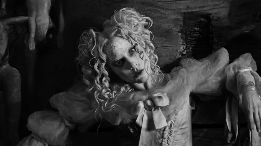 MM News Musiknews Lady Gaga The Dead Dance Press