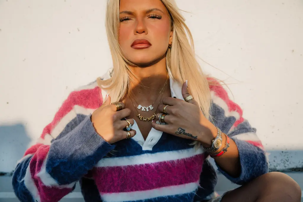 Foto von Skye Newman - Foto Credits by Sony Music