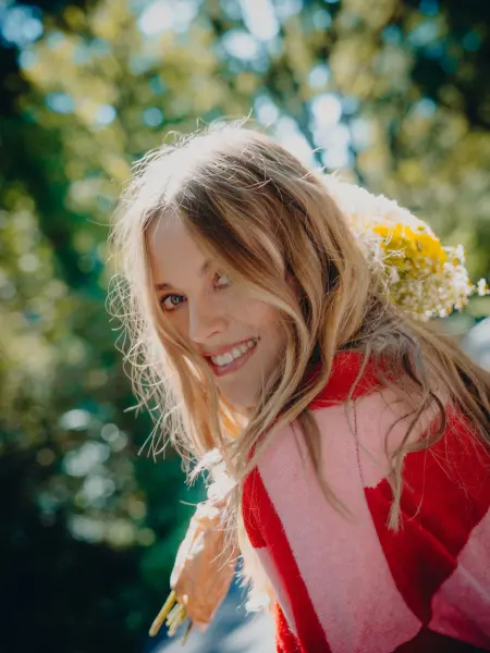 MM News Musiknews SOPHIA 251103 Press Ddb 33 Credits Phil Hessler