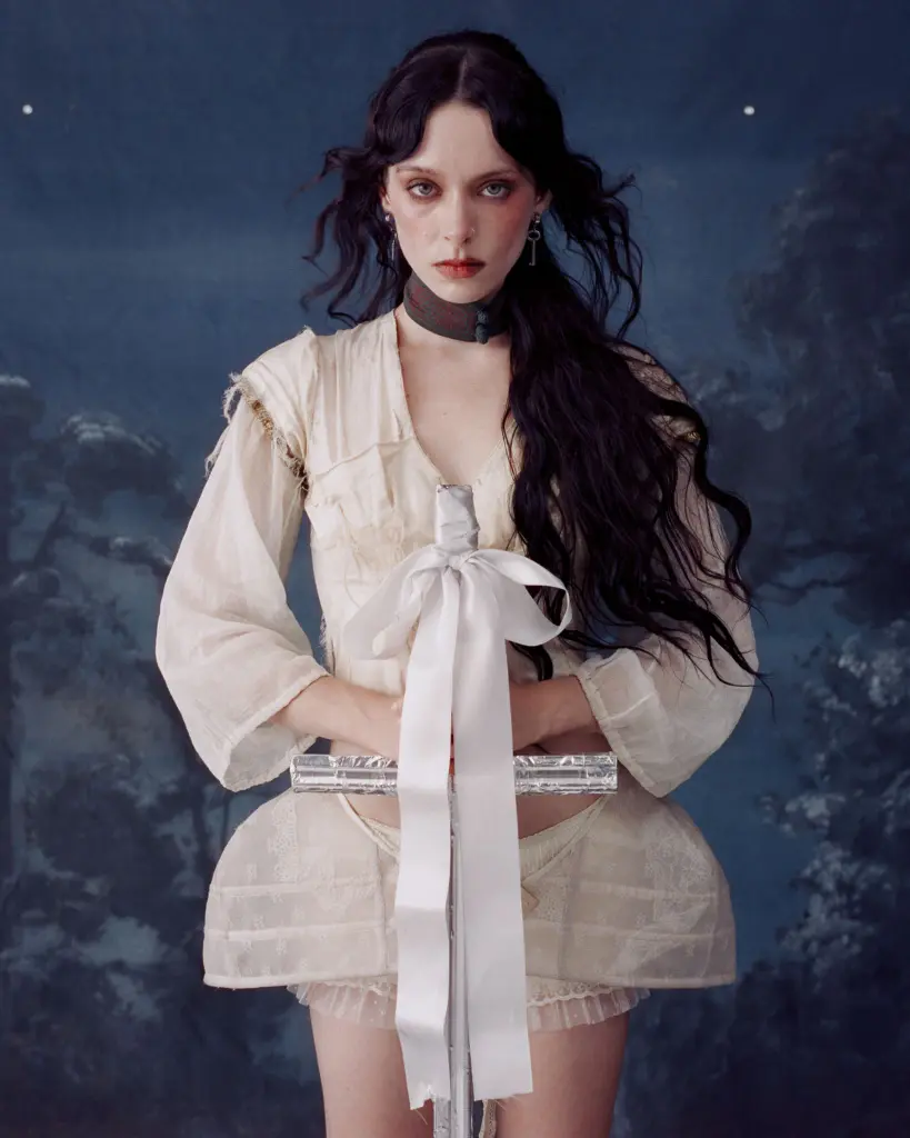 MM News Musiknews Holly Humberstone Lead Image 2 Credit Silken Weinberg