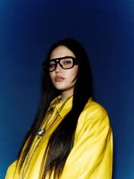 MM News Musiknews Sienna Spiro Pressefoto Sink Now Swim Later 2025