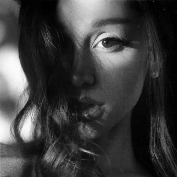 MM News Musiknews Ariana Grande Press Universal