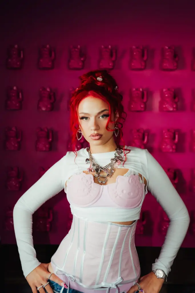 MM News Musiknews Badmomzjay Pressebilder Hello Kitty 2026
