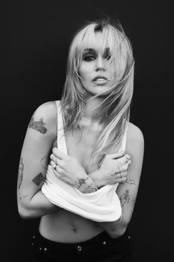 MM News Musiknews Miley 087 F6x300