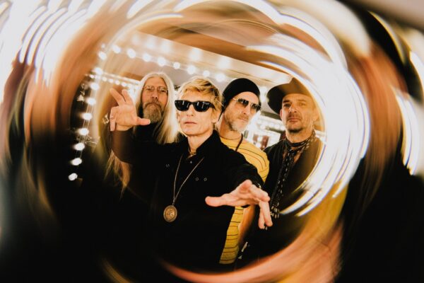 Kula Shaker auf einem Pressefoto