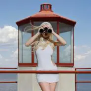 Ava Max-Spot a Fake