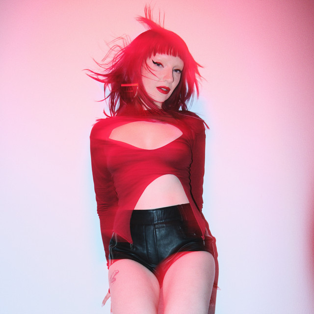 Sophie and the Giants – Red Light