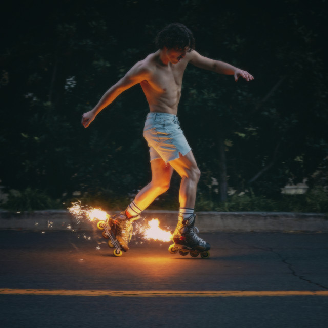 ALBUM | Benson Boone – Fireworks & Rollerblades (© Warner / Night Street / Warner) Benson Boone – Fireworks & Rollerblades