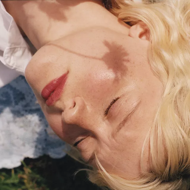 Maisie Peters – Florescence