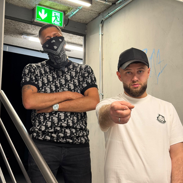 AK AUSSERKONTROLLE & Nizi19 – SIXPACK